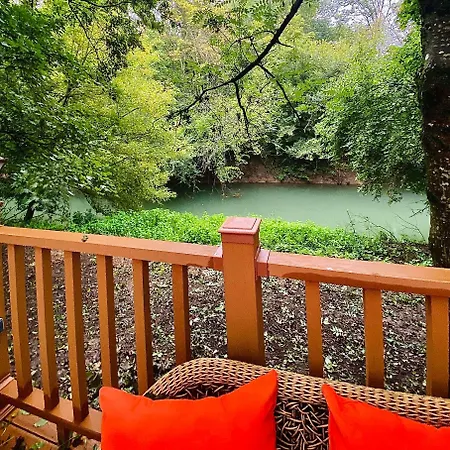 Le Hameau Arribas Conde-Sainte-Libiaire