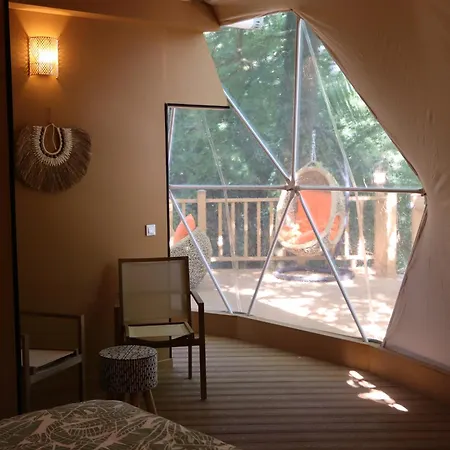 Le Hameau Arribas Bed & Breakfast